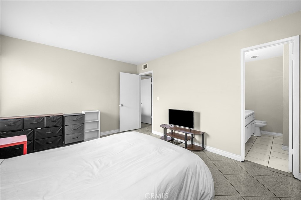 700 W La Veta C6 Property Photo 11