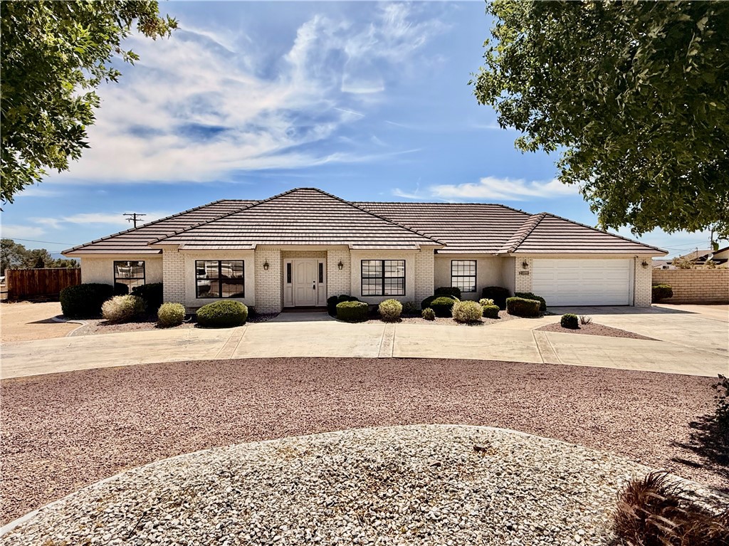 14890 Apple Valley Property Photo 2