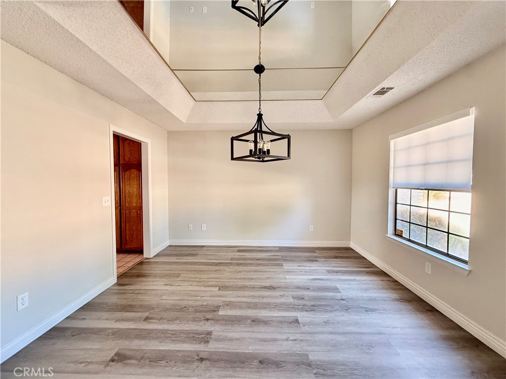 14890 Apple Valley Property Photo 4
