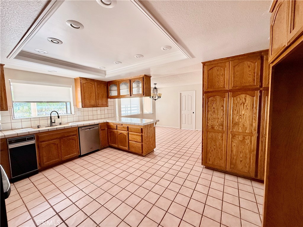 14890 Apple Valley Property Photo 17