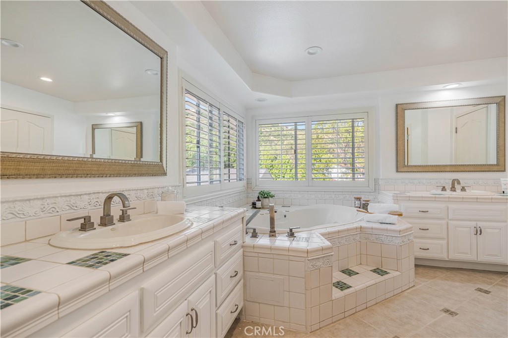 13049 Sunny Lane Property Photo 34