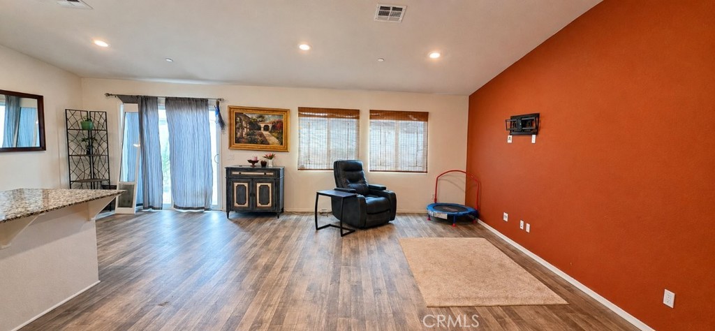 377 White Gate Property Photo 4