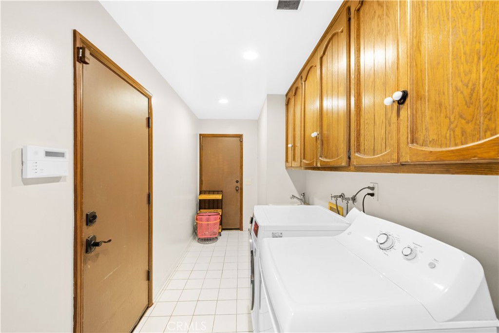 1465 Via Coronel Property Photo 24