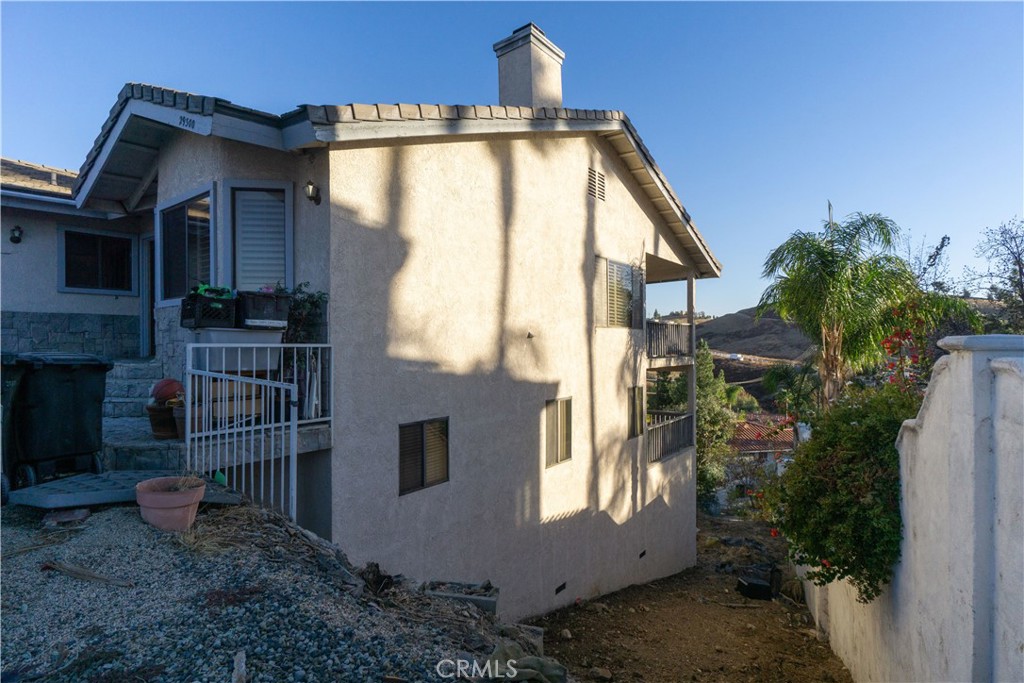 29300 Mammoth Place Property Photo 3