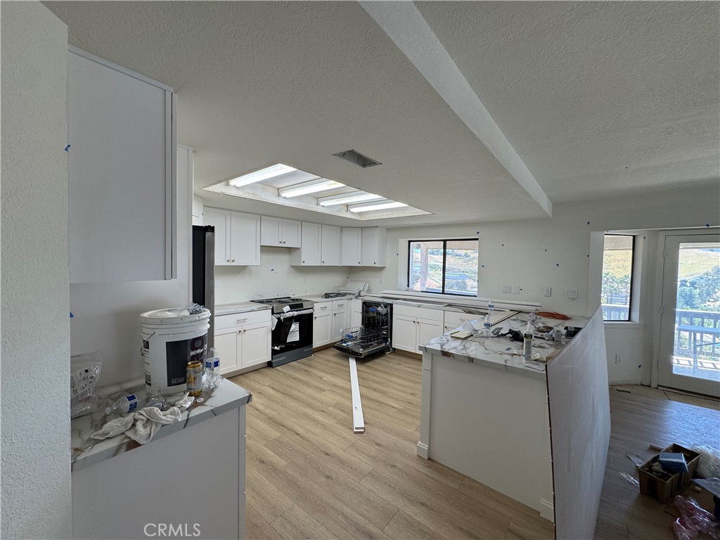 29300 Mammoth Place Property Photo 5