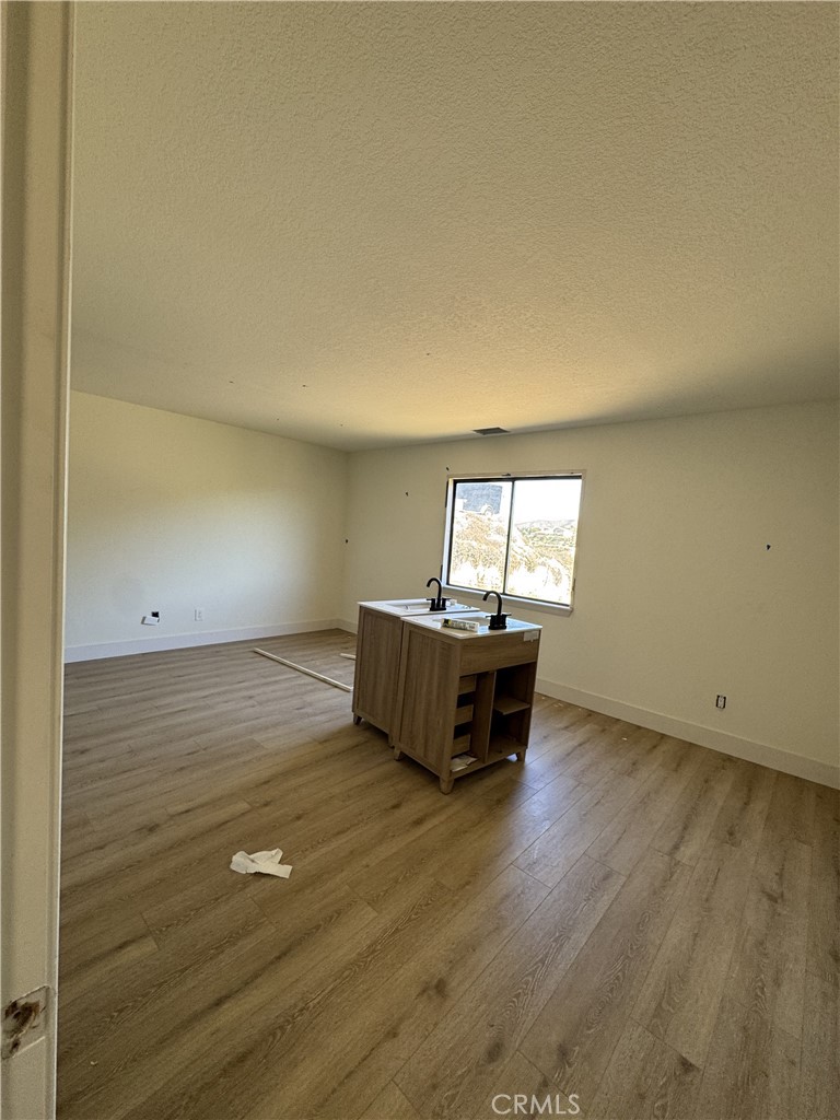 29300 Mammoth Place Property Photo 18