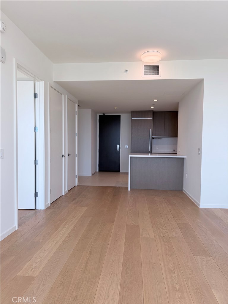 889 Francisco Street 2901 Property Photo 13