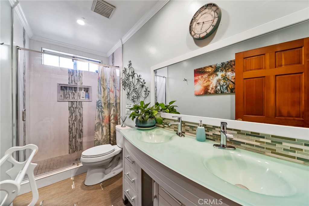 1747 N Avenue 46 Property Photo 49