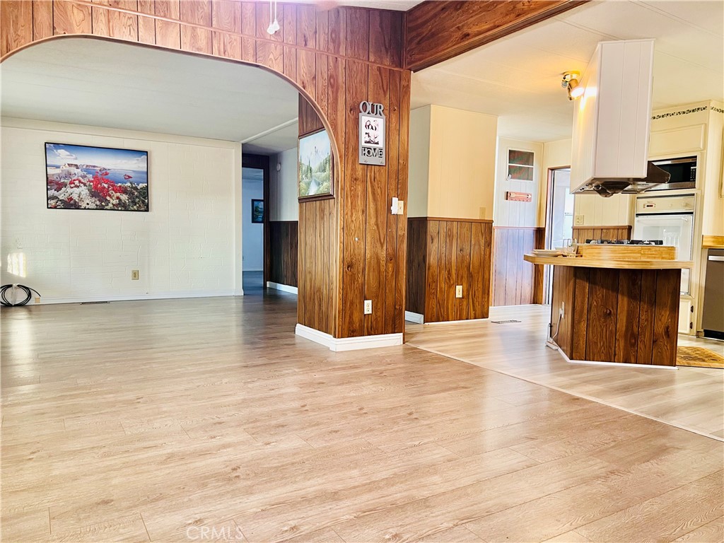 1560 S Otterbein Avenue 178 Property Photo 6