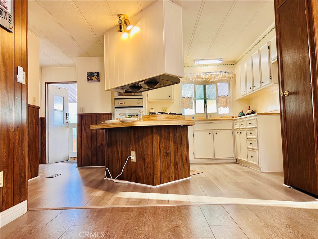 1560 S Otterbein Avenue 178 Property Photo 11