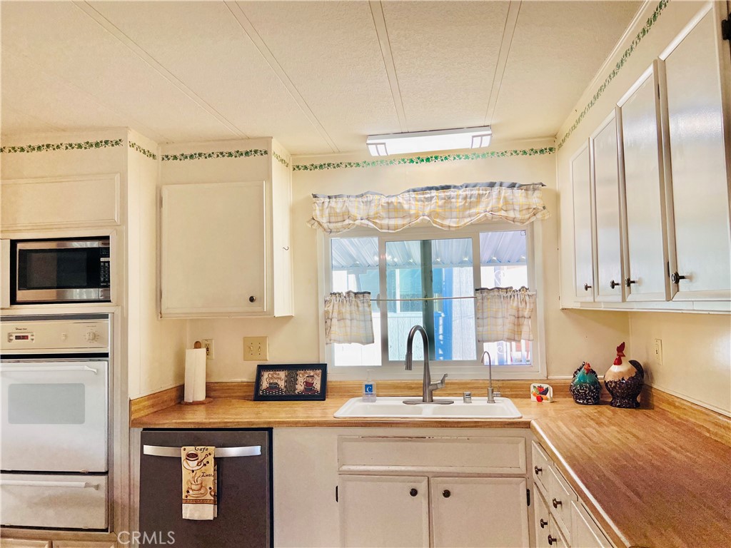 1560 S Otterbein Avenue 178 Property Photo 18