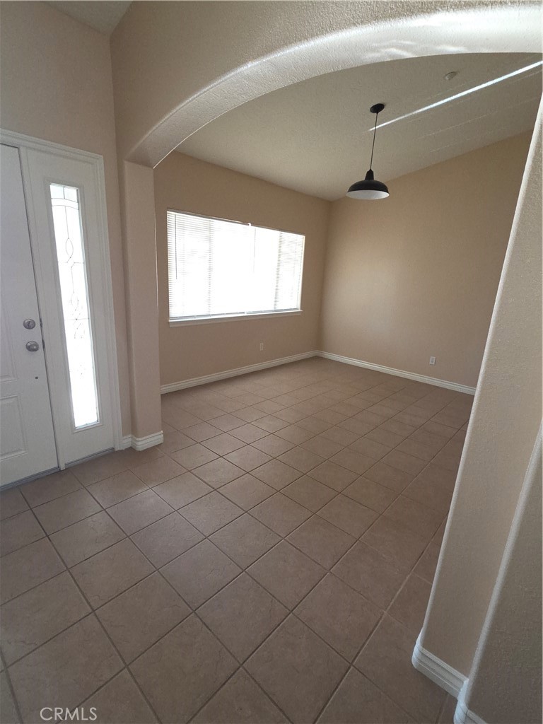 10141 Rochester Property Photo 10