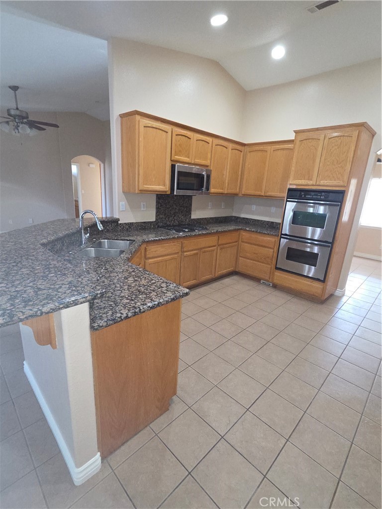 10141 Rochester Property Photo 15