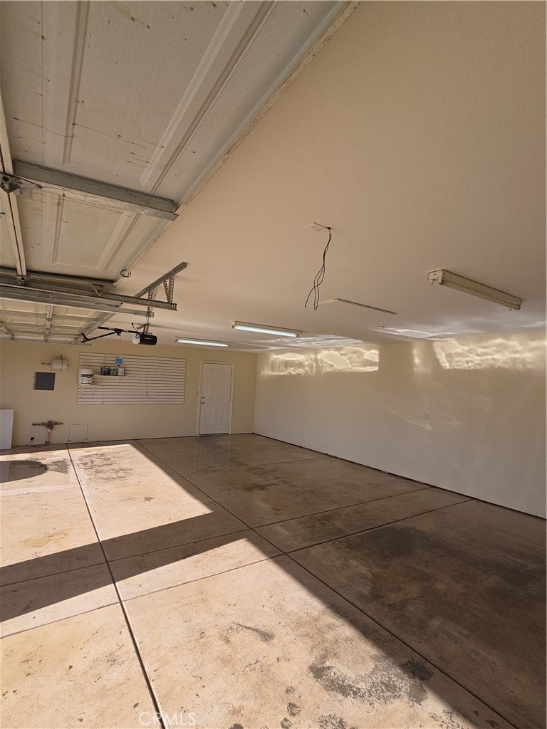 10141 Rochester Property Photo 20
