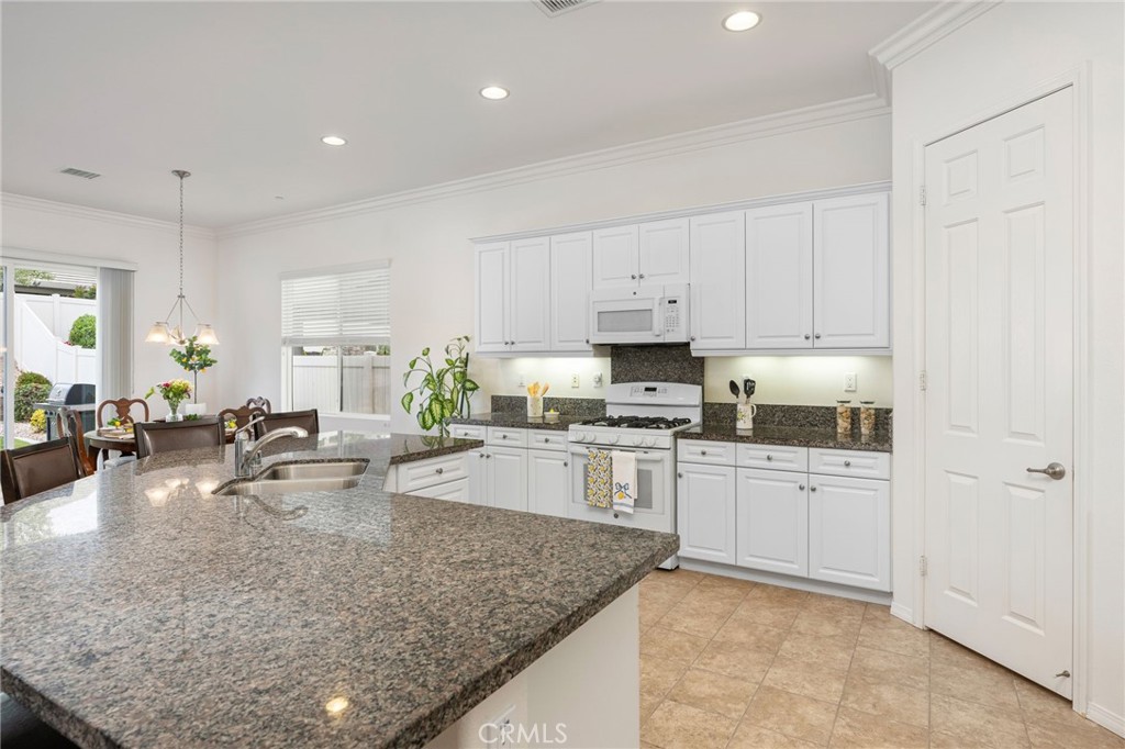 467 Madera Creek Property Photo 3