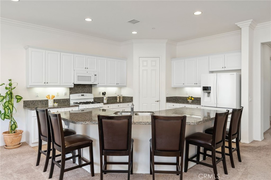 467 Madera Creek Property Photo 8