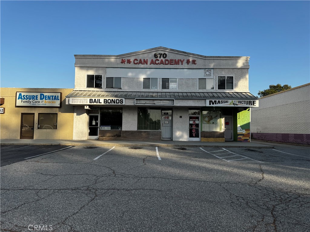 666 S Sunset Property Photo 1