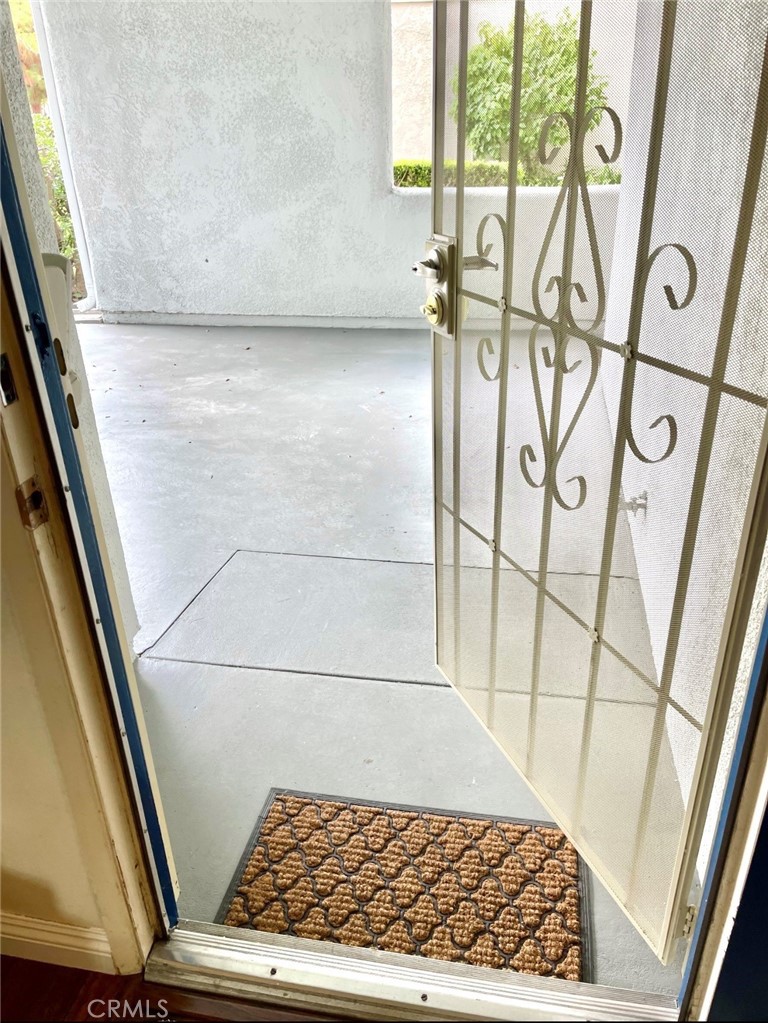 2111 Via Puerta D Property Photo 4