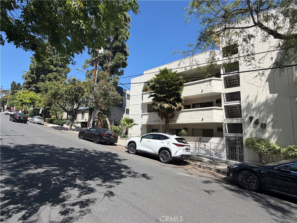 960 Larrabee Property Photo 2