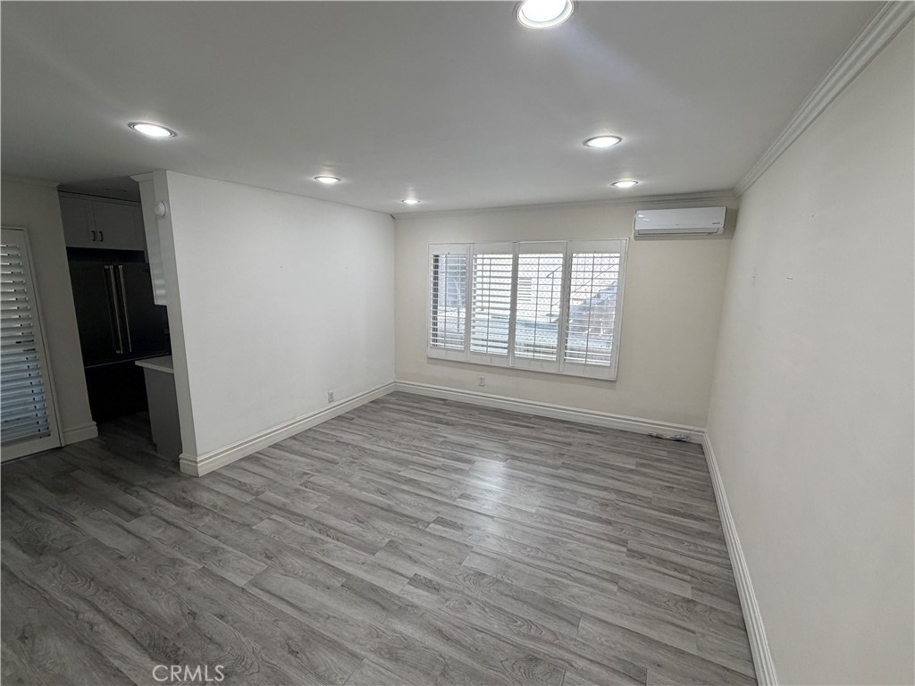 960 Larrabee Property Photo 6