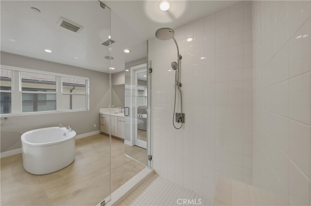 11800 Hillsborough Property Photo 21