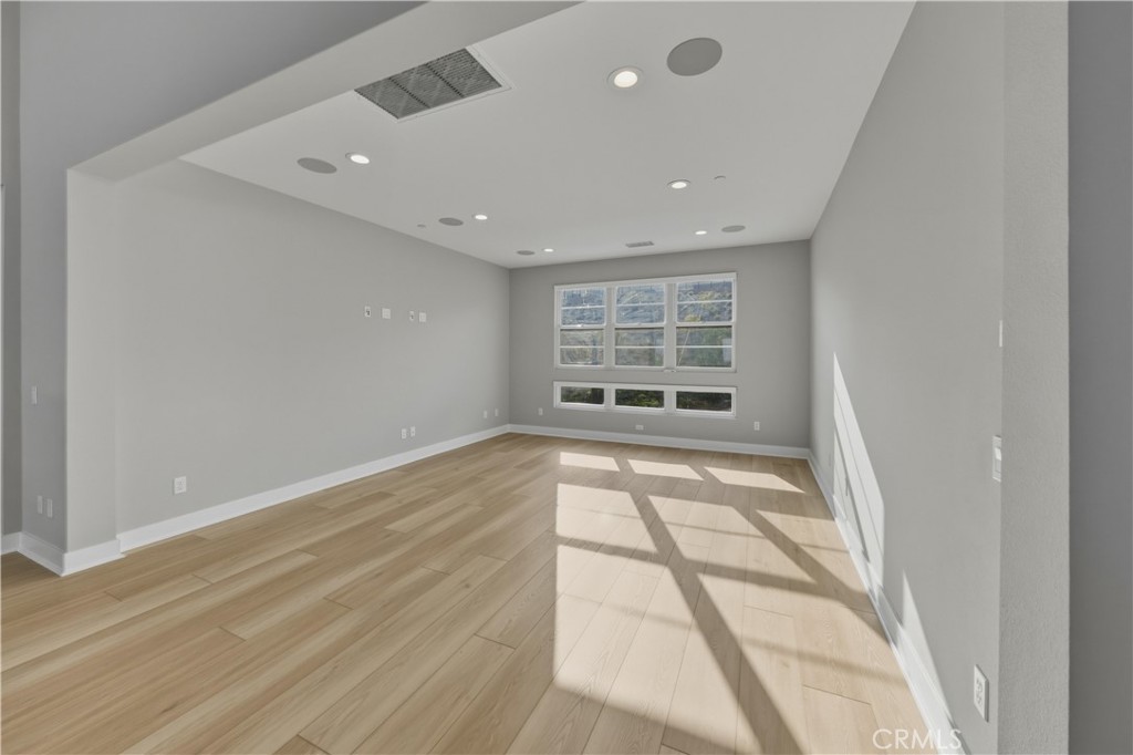 11800 Hillsborough Property Photo 23