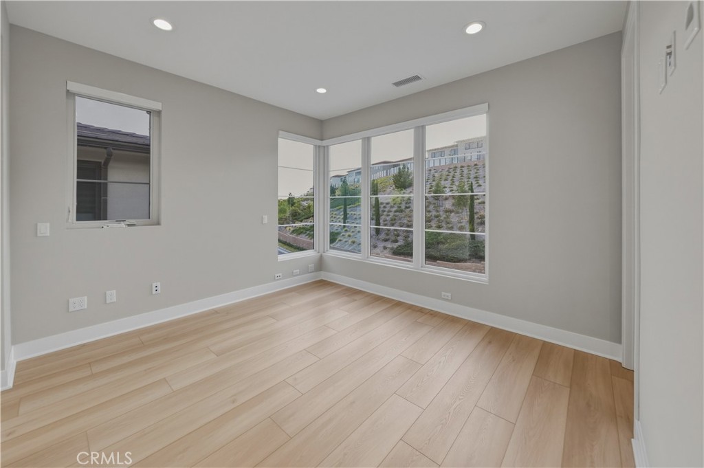 11800 Hillsborough Property Photo 24