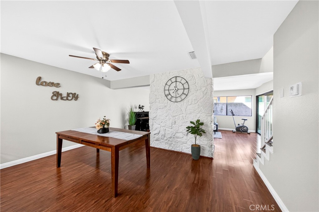 9914 Tweedy Lane C Property Photo 15