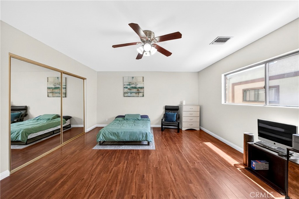 9914 Tweedy Lane C Property Photo 19