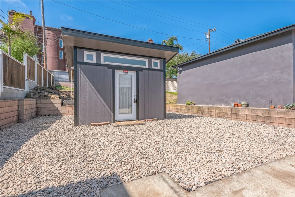 703 Avenue D Property Photo 18