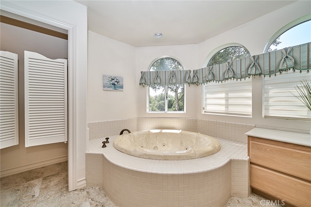 1089 Village Drive Property Photo 25