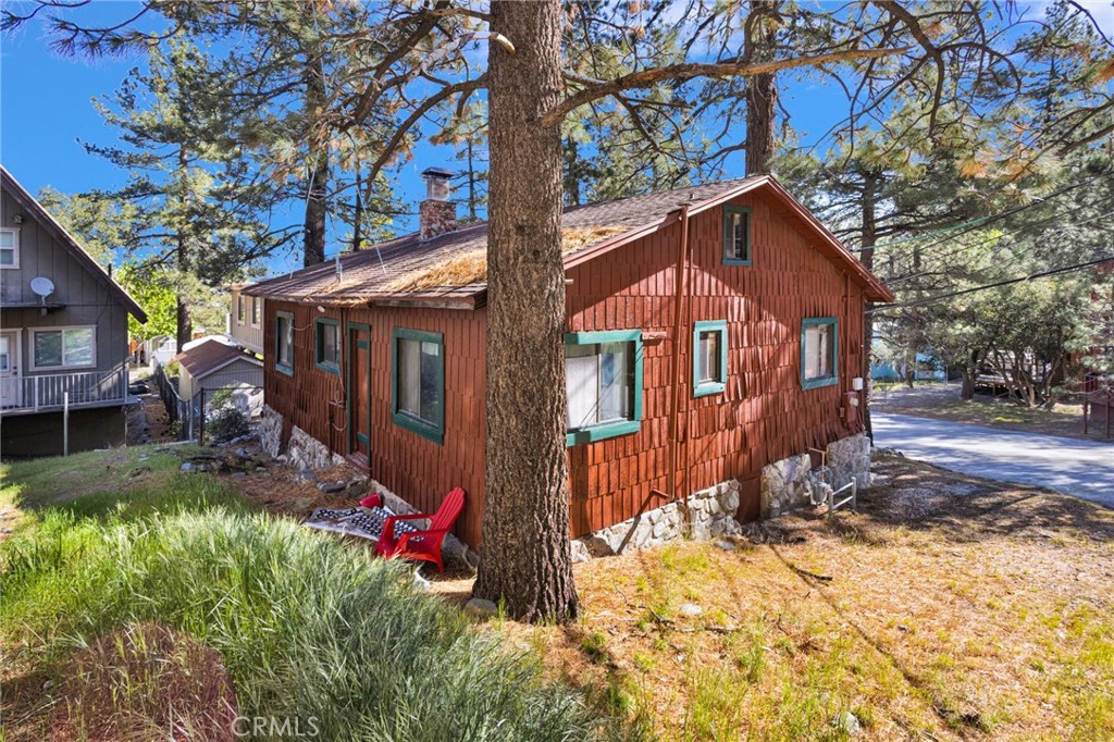 2054 E Canyon Property Photo 6