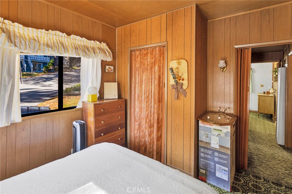 2054 E Canyon Property Photo 31