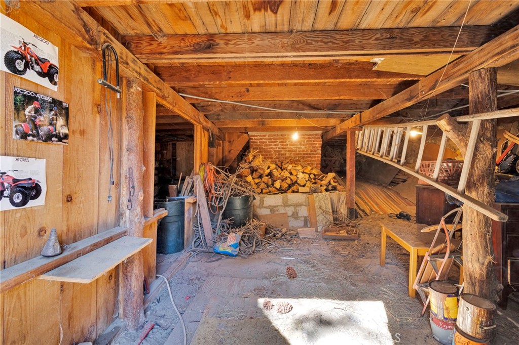 2054 E Canyon Property Photo 33