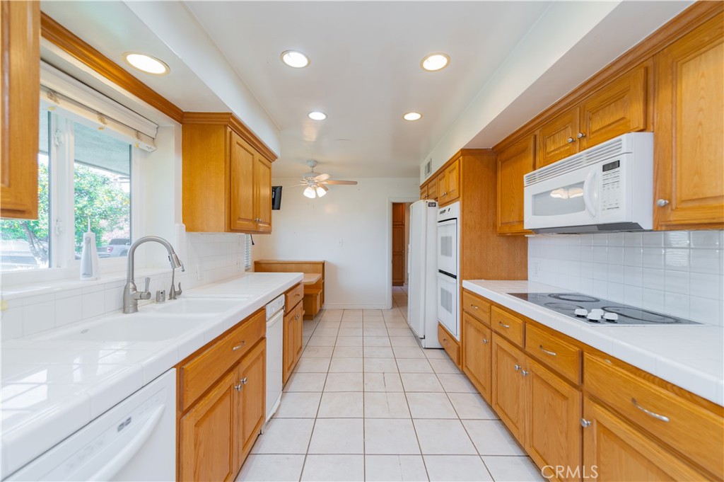 2847 N Monte Verde Property Photo 3