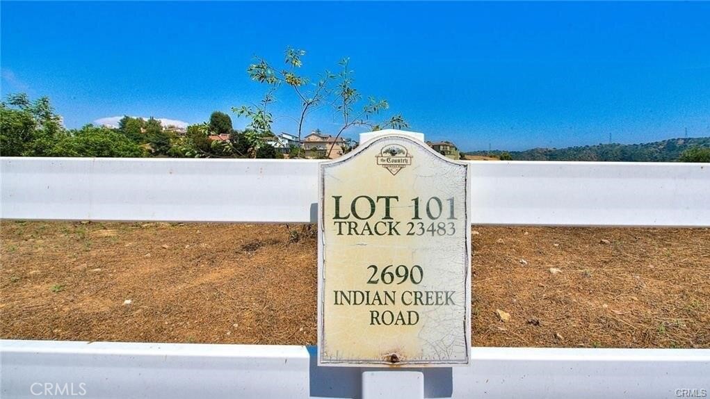 2690 Indian Creek Rd Property Photo 5