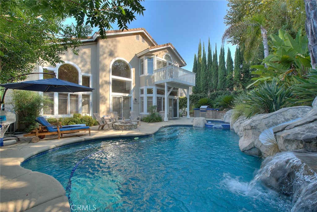 15028 Avenida De Las Flores Property Photo 11