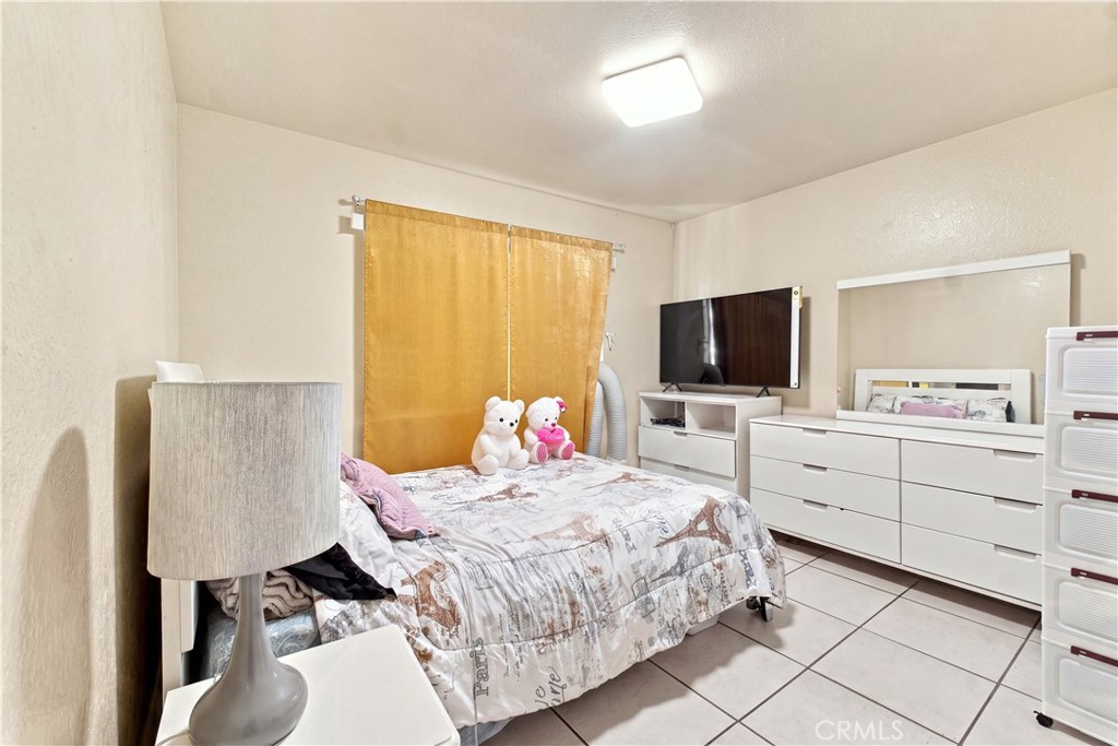 17317 Marygold Property Photo 7