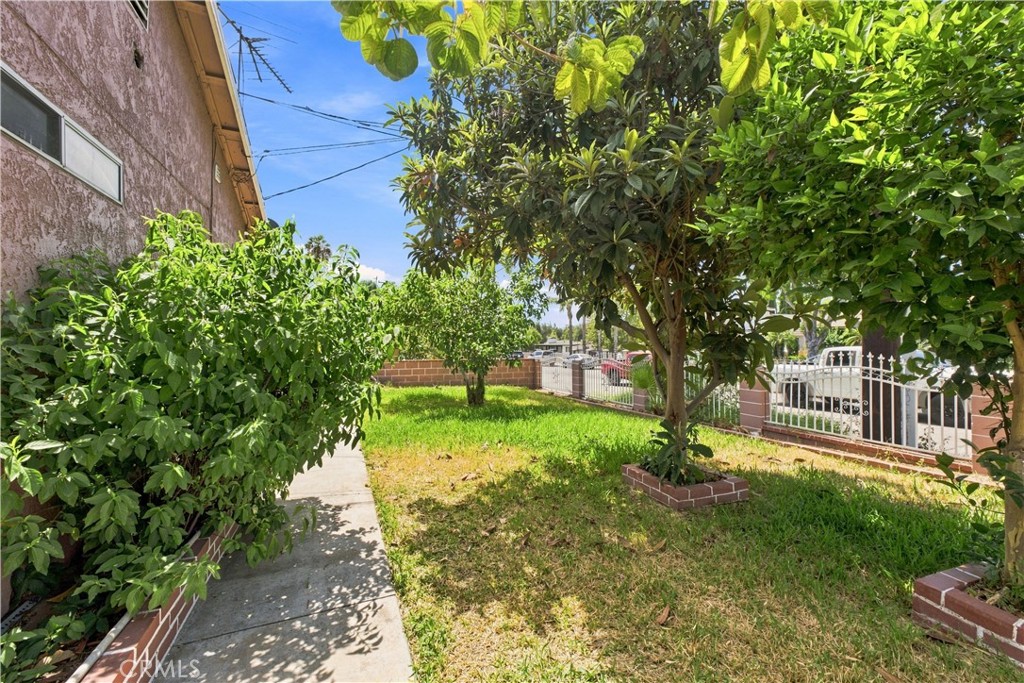17317 Marygold Property Photo 12