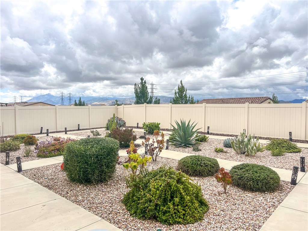 1609 Trailview Dr. Property Photo 20