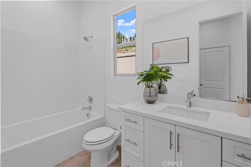 816 Francesca Property Photo 7