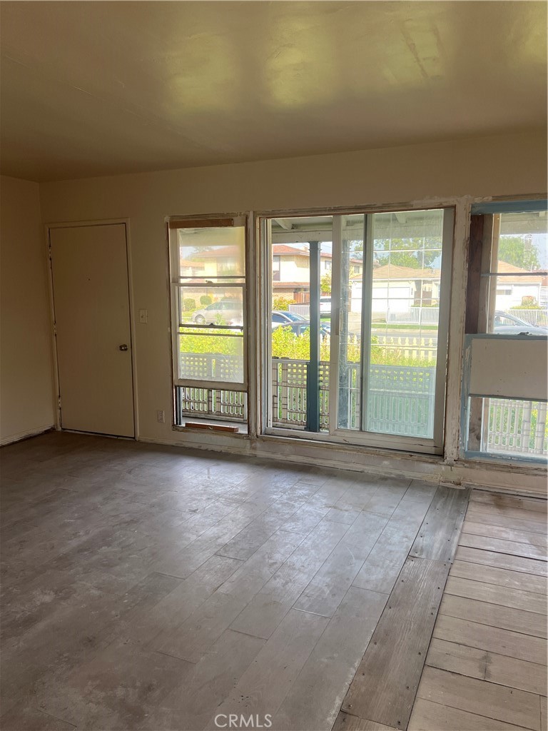 1425 S Del Mar Property Photo 2