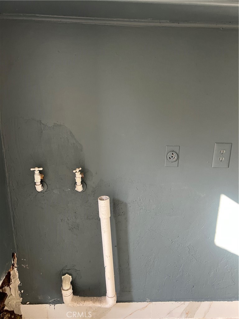 1425 S Del Mar Property Photo 8