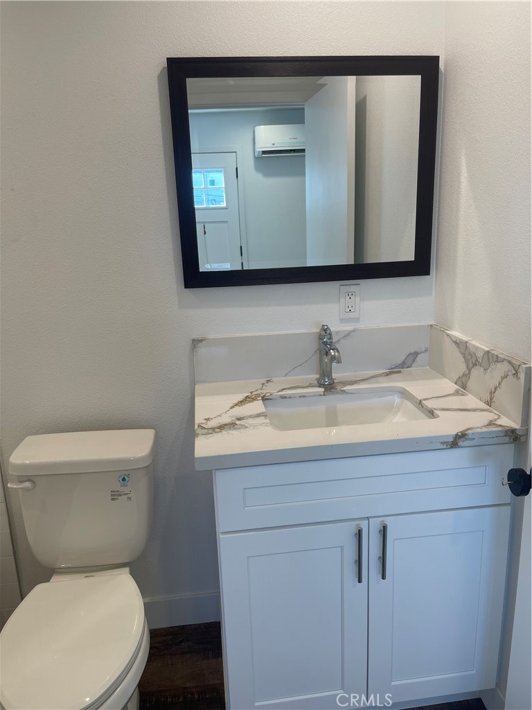 1809 S Gramercy Place Property Photo 6