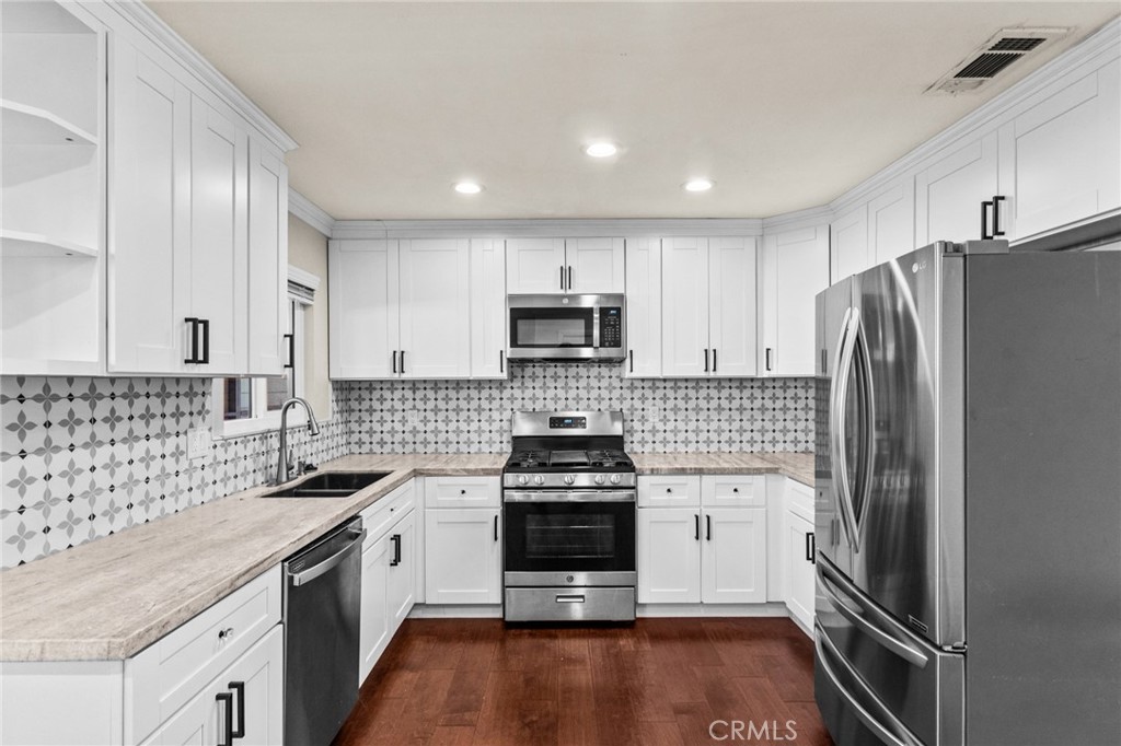 1421 De Anza Property Photo 7