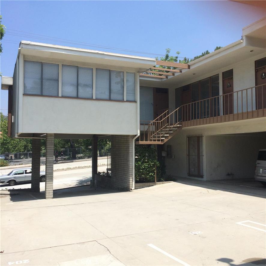 844 Colorado Boulevard Property Photo 2