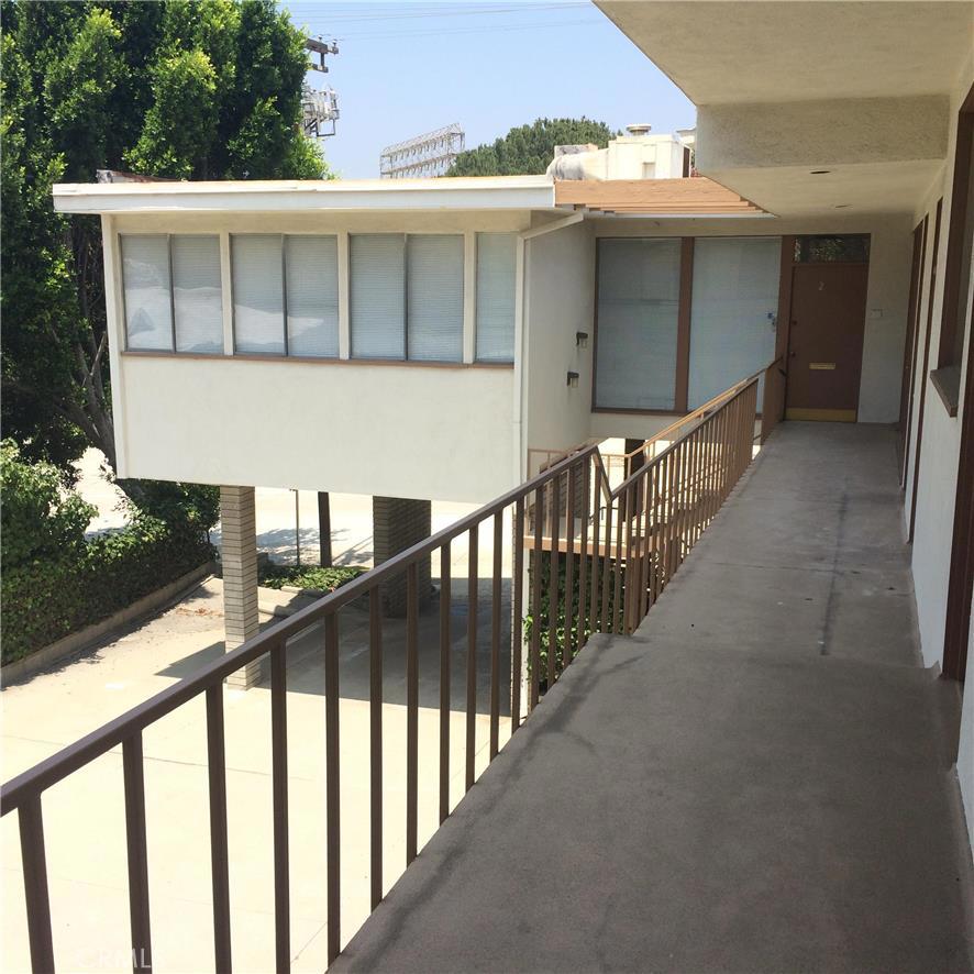 844 Colorado Boulevard Property Photo 3