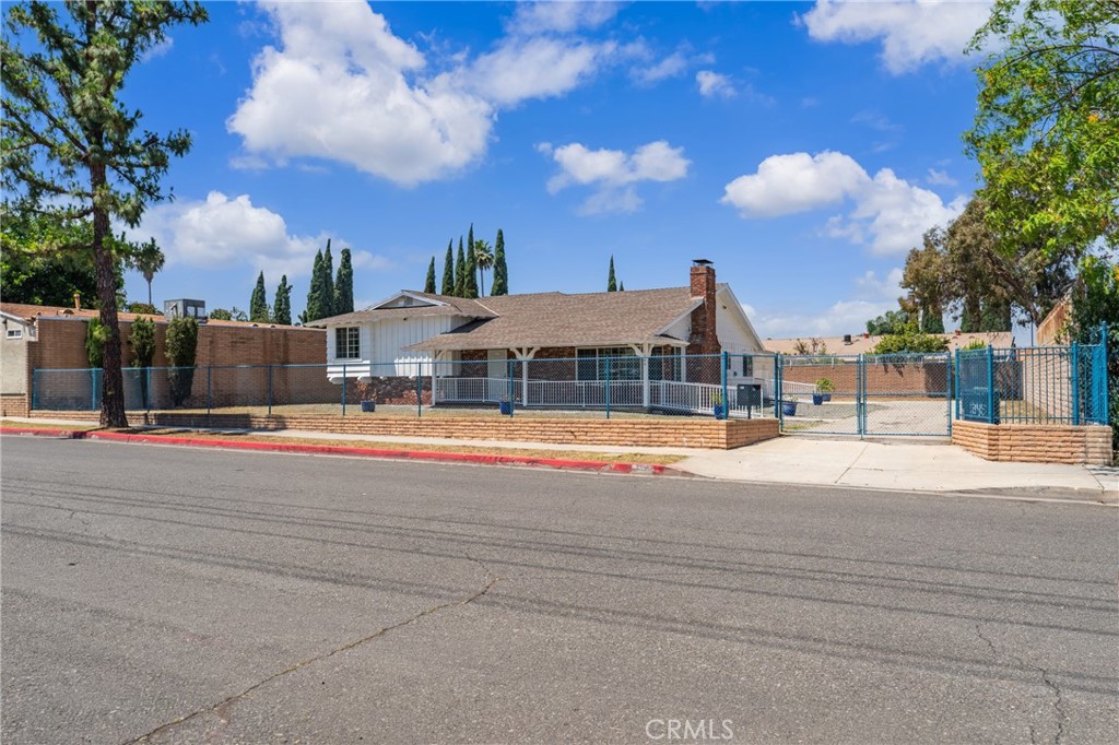 1345 Jellick Avenue Property Photo 2