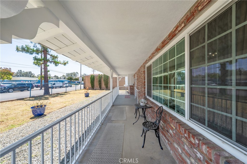 1345 Jellick Avenue Property Photo 3