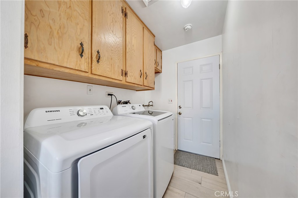 1345 Jellick Avenue Property Photo 17